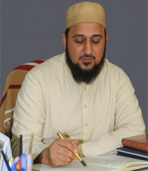 Zee Waqar Ahmed, Administrator